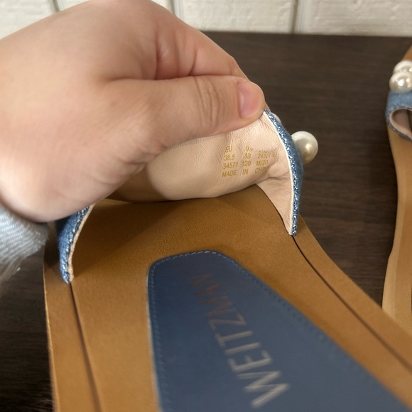 Stuart Weitzman Goldie Faux Pearl Embellished Slides, size 8B. - Picture 7 of 8